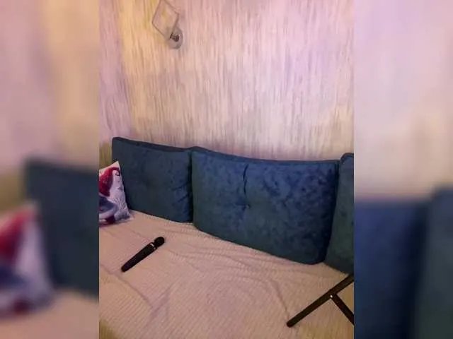 CurvyWoman- on BongaCams