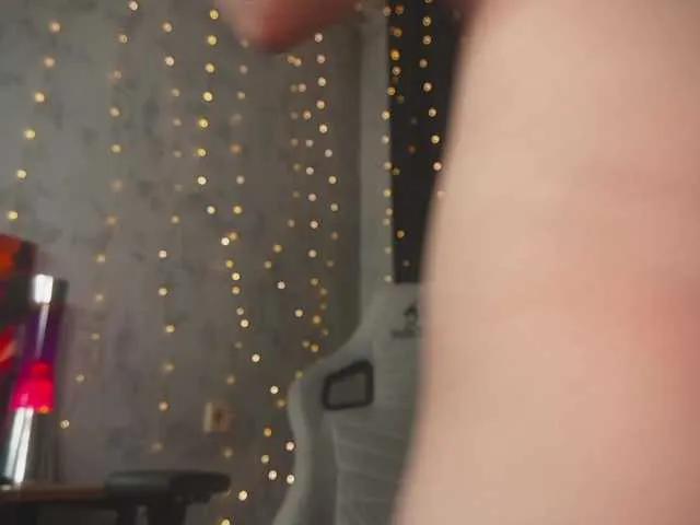 cutesoneckaaa on BongaCams