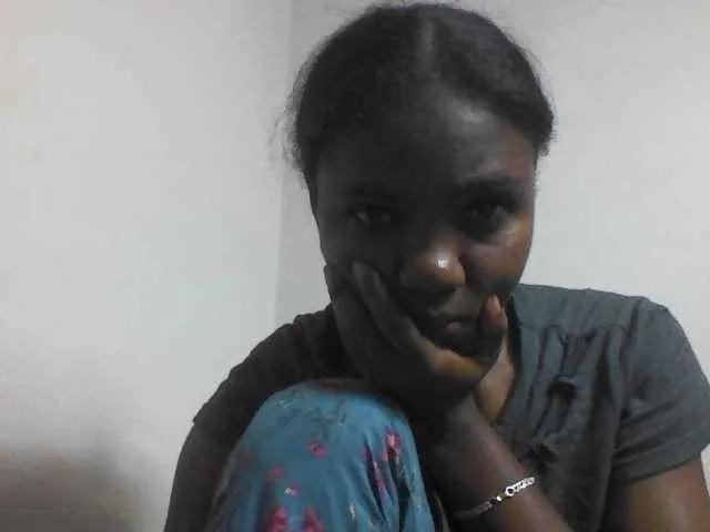 Freechat Cutie12 on BongaCams