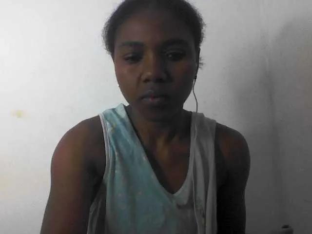 Freechat Cutie12 on BongaCams