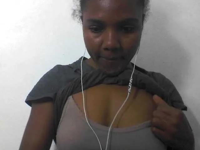 Freechat Cutie12 on BongaCams