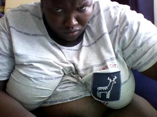 Daddiesgirl1 on BongaCams