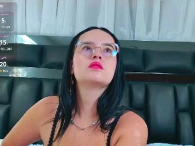 Offline DahianaMoss on BongaCams