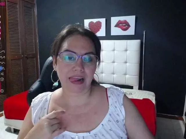 Offline daniela-palme on BongaCams