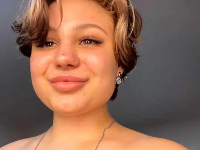 Offline DomoniqueEdnie on BongaCams