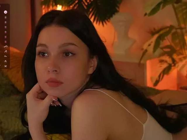 Offline DrammaQueennnn on BongaCams