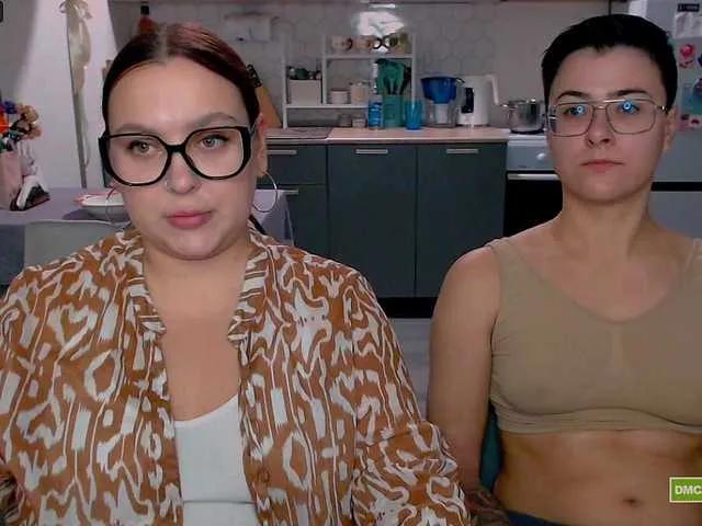 dreamteamgirls on BongaCams