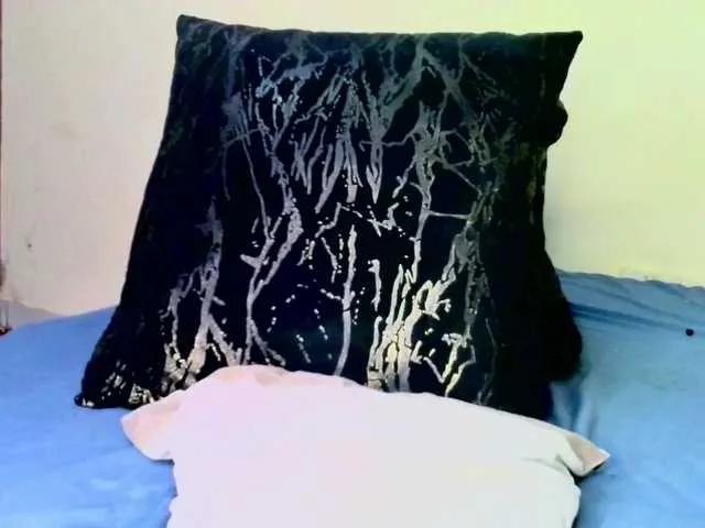 Freechat dreamyher on BongaCams