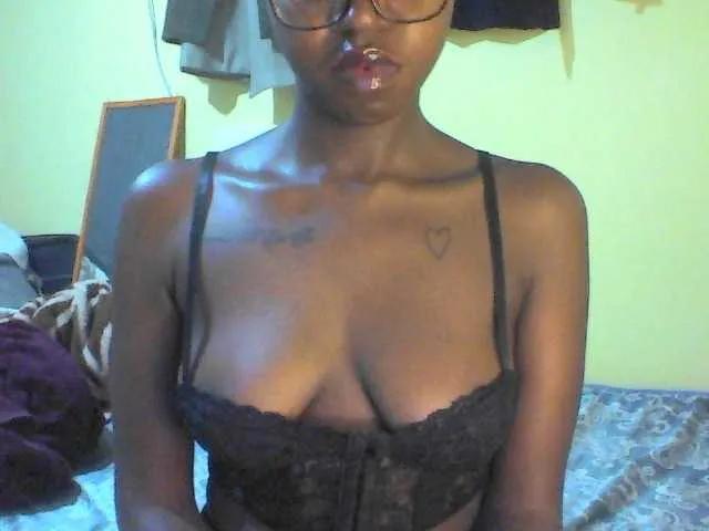 Freechat Ebonymuse on BongaCams