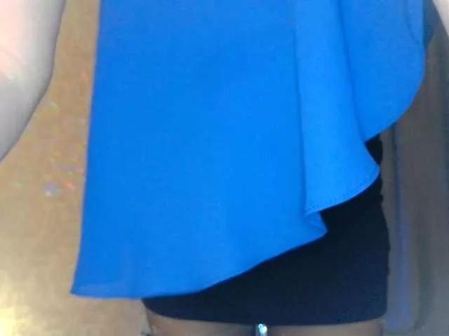 Offline Elenaza1001 on BongaCams