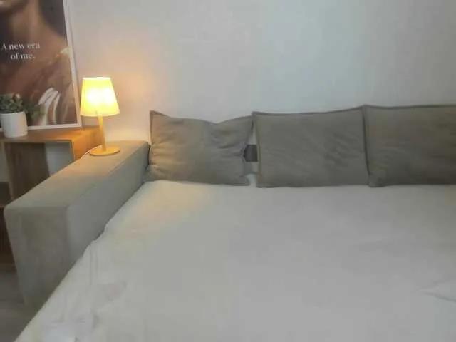 ElinaStarr on BongaCams