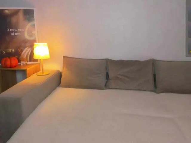 ElinaStarr on BongaCams