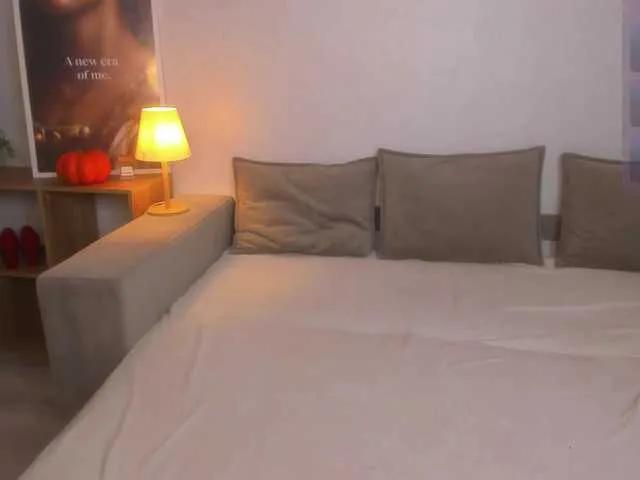 ElinaStarr on BongaCams