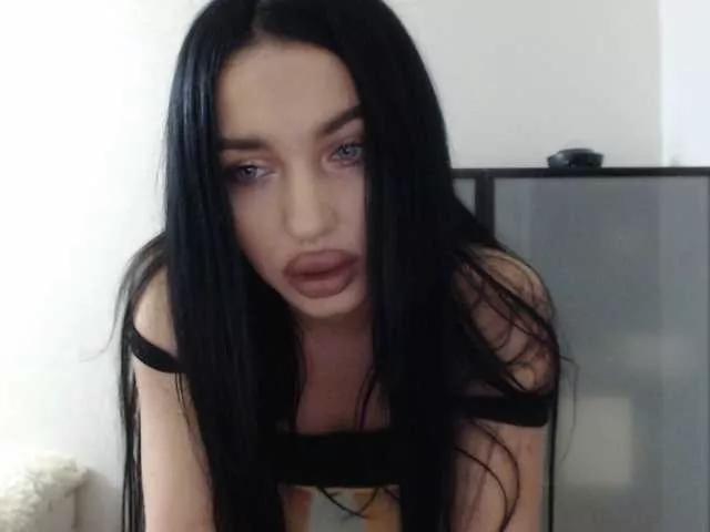 Offline elizamars on BongaCams