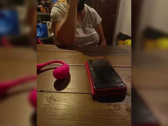 Freechat eluk on BongaCams