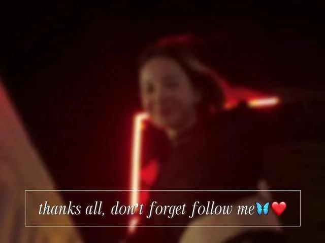 Freechat emely1benz on BongaCams