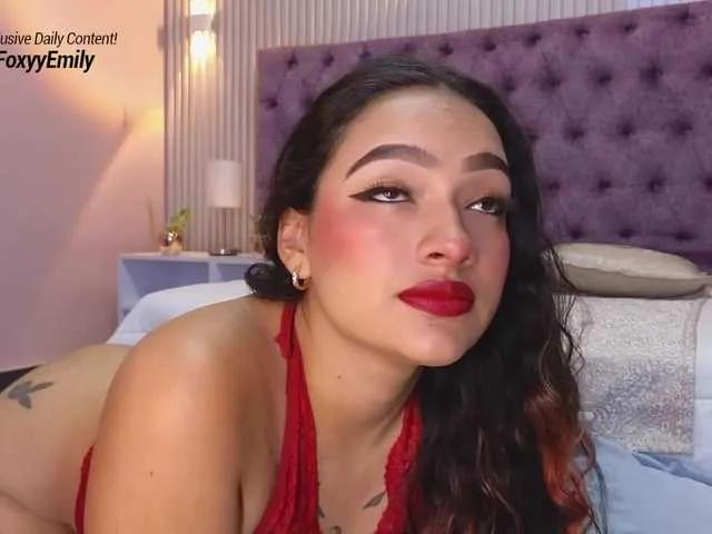 Offline Emily-Foxyy on BongaCams