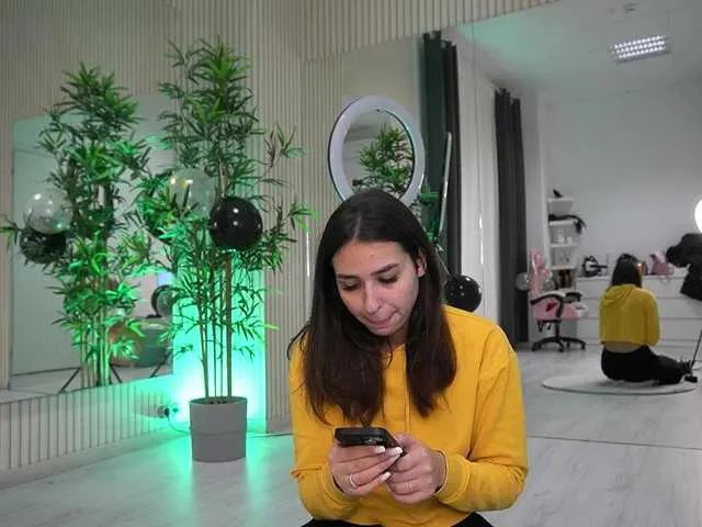 Offline EmmaBlanco on BongaCams