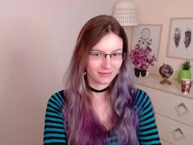 Offline EmmaHeart on BongaCams