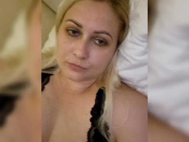 Freechat Enni1 on BongaCams