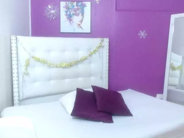 Freechat exotic-karmella on BongaCams