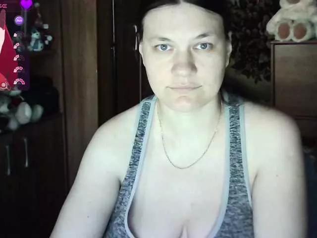 Offline Flowerlily on BongaCams