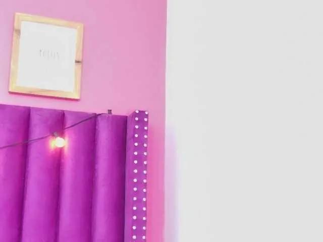 Freechat friendsmom on BongaCams