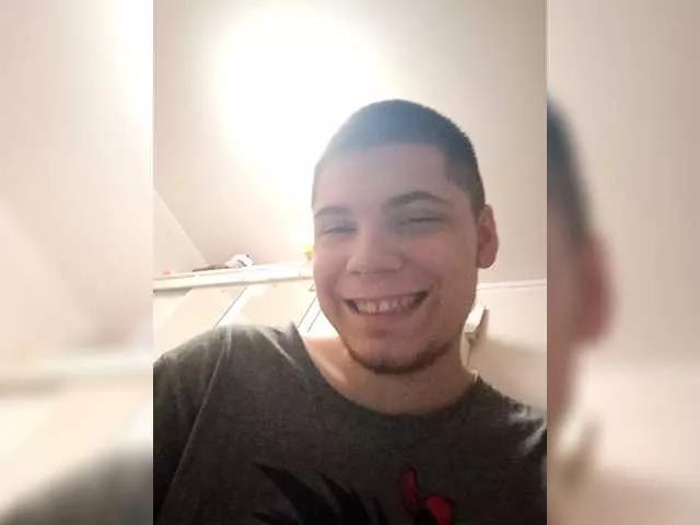 Offline Gayman002 on BongaCams