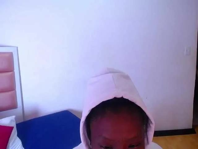 Freechat goldenn-ass on BongaCams