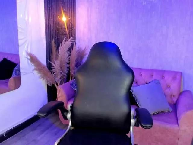 Hannawells on BongaCams 