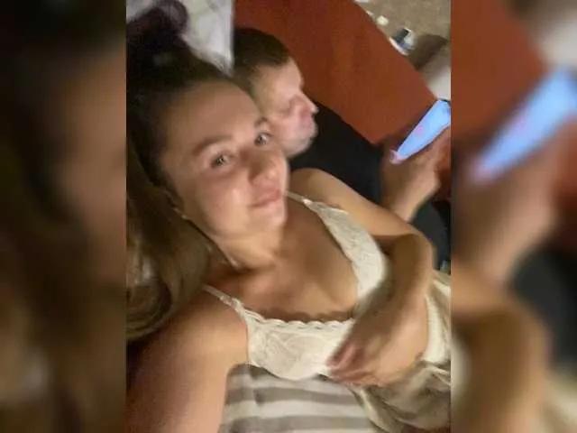 Freechat HelgaLeo on BongaCams