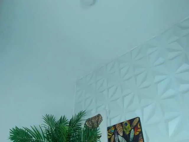 Offline Hellen-Sky on BongaCams