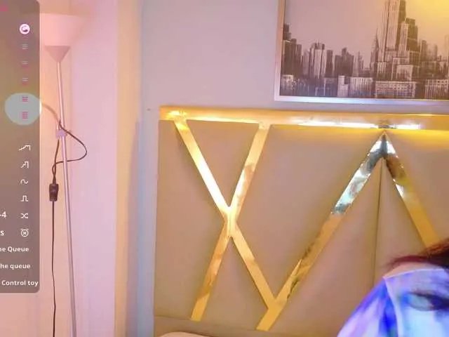 Offline hollyvega on BongaCams
