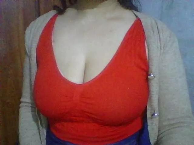 Offline indiagirl50 on BongaCams