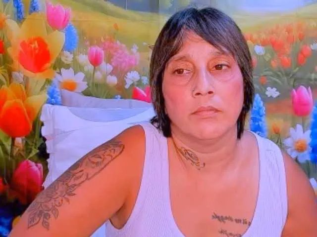 Offline indianroxy on BongaCams