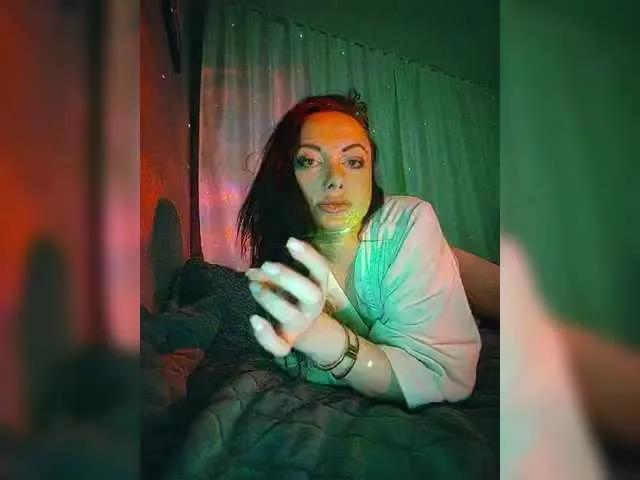 Freechat IndikaSativa007 on BongaCams