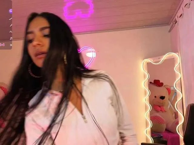 Offline Jazmin-tay on BongaCams