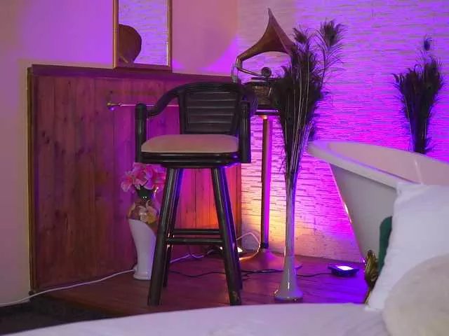 Freechat JennaDay on BongaCams