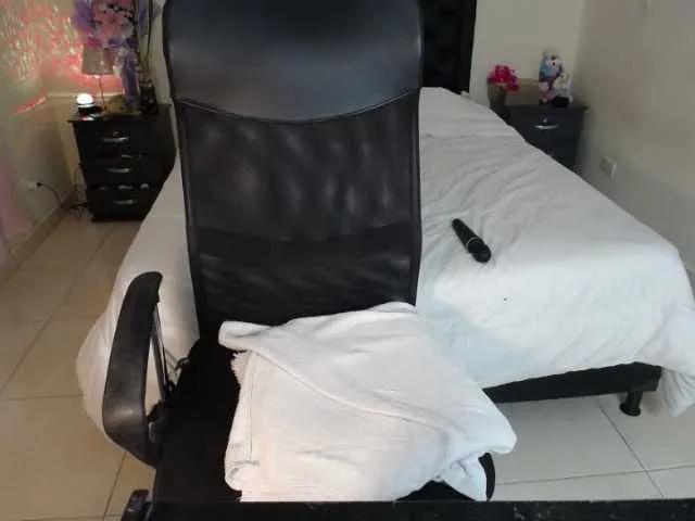 julietamanson1 on BongaCams