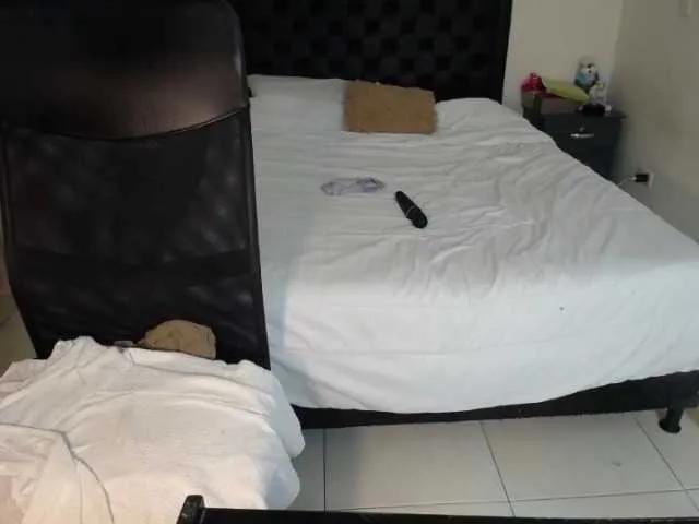 julietamanson1 on BongaCams