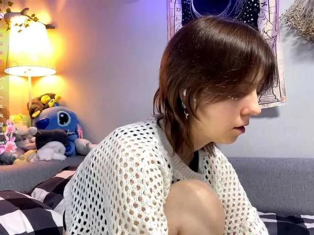 JustinaFoor — I love spend many time with boy. Gentle touch.. sweetie kiss and more and more ^^ If u wanna know it, lets chat