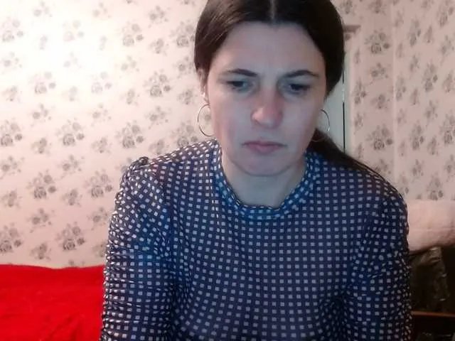 Offline Karolina33 on BongaCams