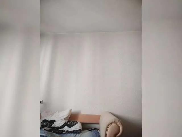 Offline Katy19801 on BongaCams