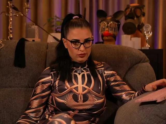 Offline KellyKent on BongaCams