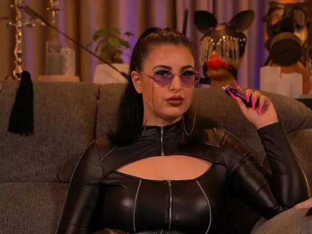 Offline KellyKent on BongaCams