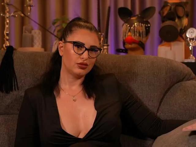 Offline KellyKent on BongaCams