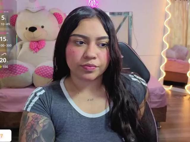 Freechat kendra-tay on BongaCams