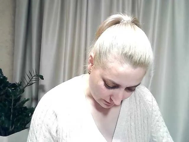 KickaIricka on BongaCams