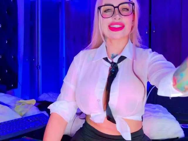 Offline kkole17x on BongaCams