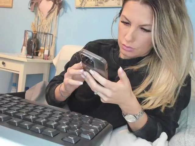 Offline KristalJessika on BongaCams